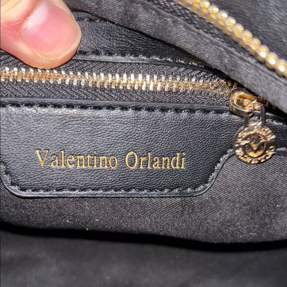 NWT Valentino Black Quilted Women's Bag - Picture 10 of 16